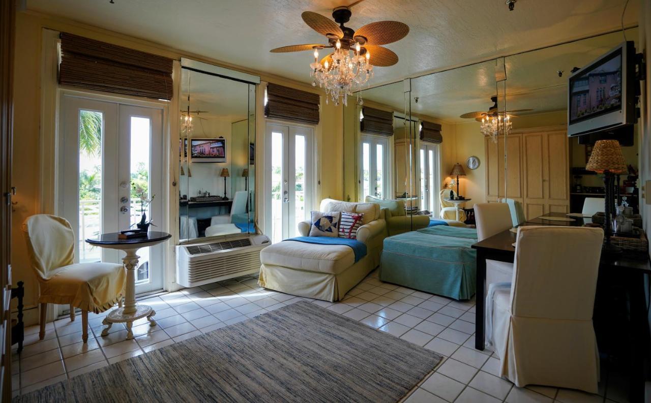 Renovated Studio In The Heart Of Palm Beach - Free Parking, Security Box Екстериор снимка